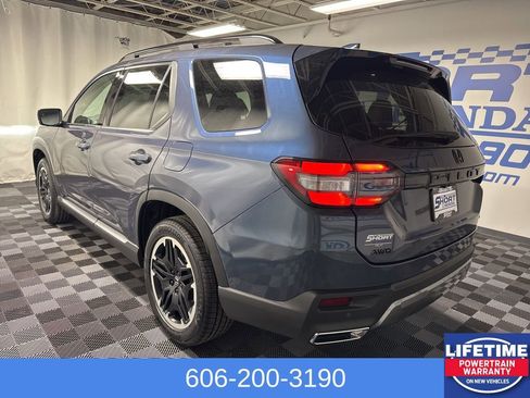 New 2026 Honda Pilot Touring image 13