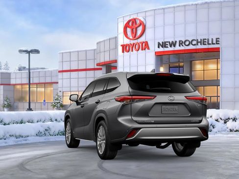 New 2025 Toyota Highlander XLE image 7