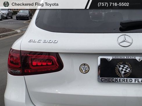 Used 2022 Mercedes-Benz GLC 300 4MATIC image 17