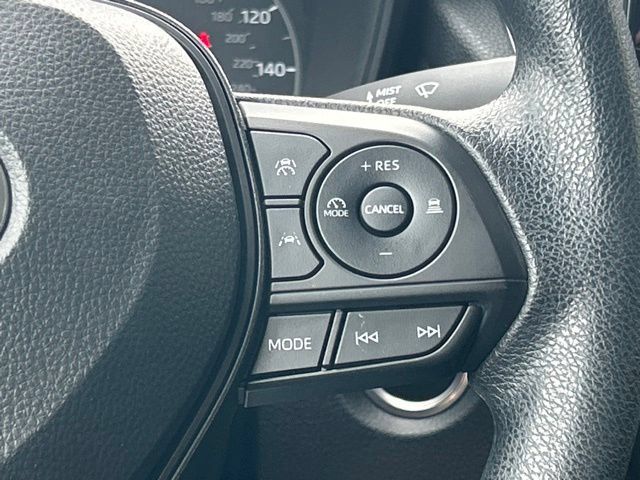 Used 2024 Toyota Corolla LE w/ LE Convenience Package FWD image 40