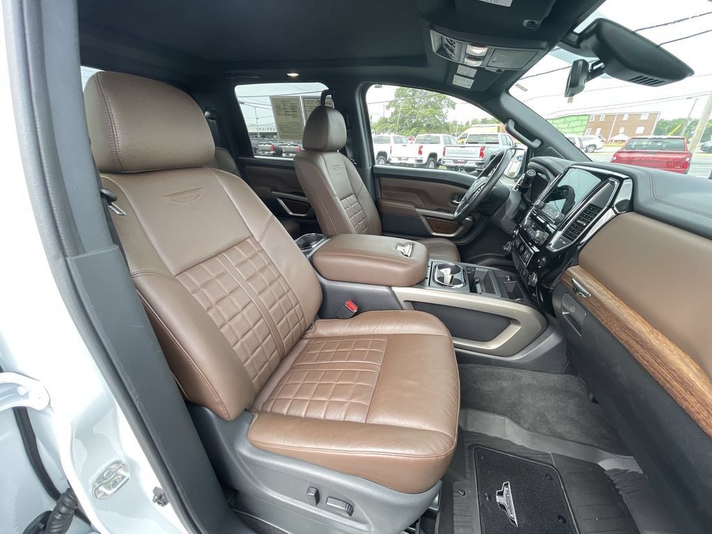 Used 2023 Nissan Titan Platinum Reserve w/ Moonroof Package AWD/4WD image 29