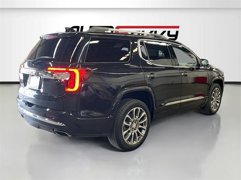 Used 2022 GMC Acadia Denali w/ Denali Ultimate Package image 7