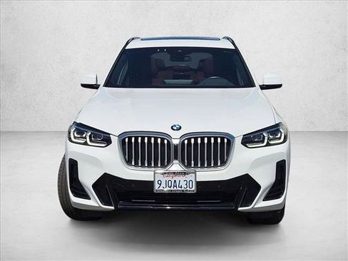 Used 2024 BMW X3 xDrive30i w/ Premium Package AWD/4WD image 2