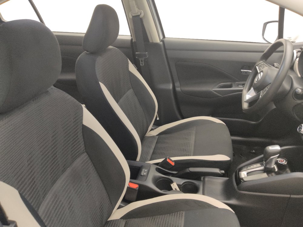 Used 2021 Nissan Versa SV FWD image 21