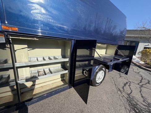 Used 2015 Ford E-350 and Econoline 350 Super Duty w/ Power Windows & Locks Group image 11