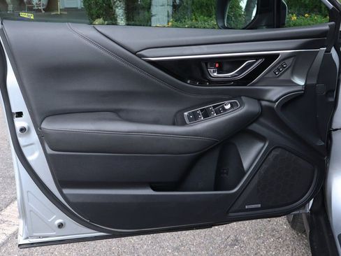 Used 2022 Subaru Outback Limited image 14