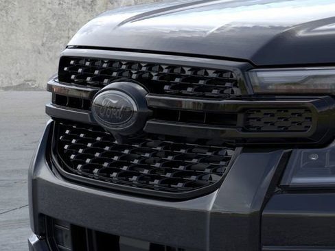 Used 2026 Ford Ranger Lariat w/ Black Appearance Package AWD/4WD image 17