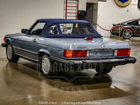 Used 1986 Mercedes-Benz 560 SL image 26