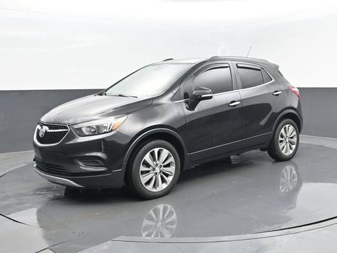 Used 2019 Buick Encore Preferred AWD/4WD image 2