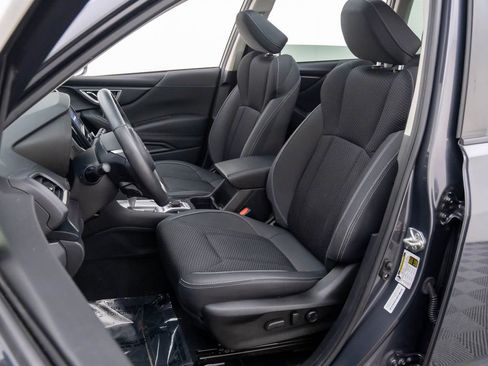 Used 2023 Subaru Forester Premium image 15