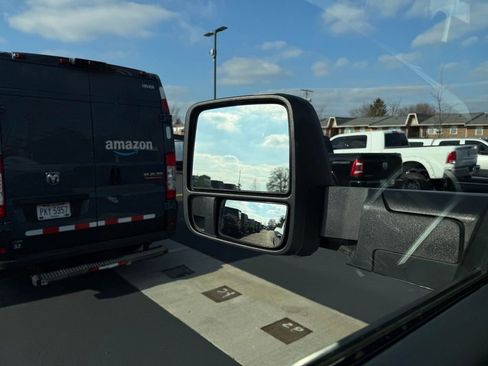 Used 2023 RAM 2500 Big Horn w/ Level 1 Equipment Group image 17