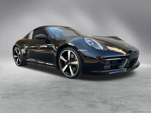 Used 2021 Porsche 911 Targa 4S Heritage Design AWD/4WD image 4