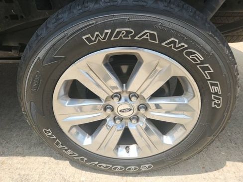 Used 2018 Ford F150 Lariat AWD/4WD image 13