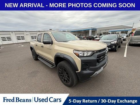 Used 2023 Chevrolet Colorado Trail Boss image 13
