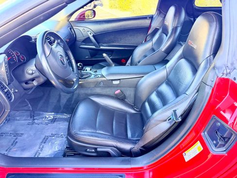 Used 2006 Chevrolet Corvette Z06 w/ Preferred Equipment Group RWD image 11