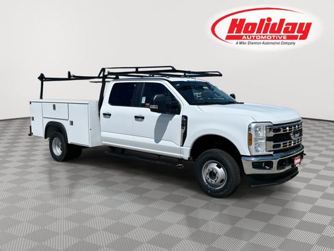 New 2026 Ford F350 XL w/ XL Chrome Package AWD/4WD image 1