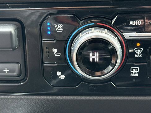 Used 2022 GMC Sierra 1500 SLT w/ SLT Premium Plus Package image 18