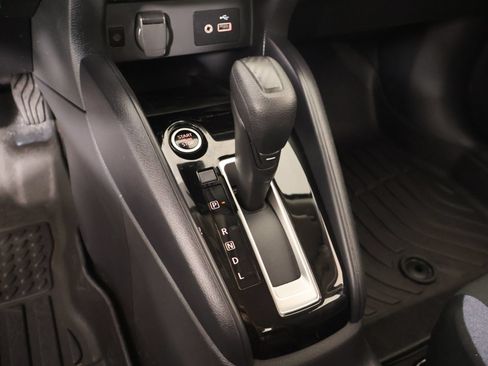 Used 2024 Nissan Versa SV w/ Trunk Package FWD image 7