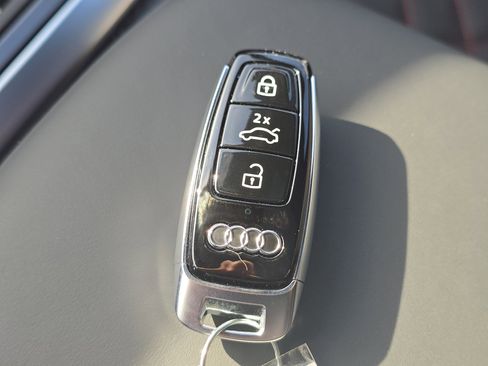 New 2026 Audi Q8 Prestige image 27