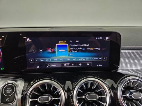 Certified 2023 Mercedes-Benz GLB 250 4MATIC image 29