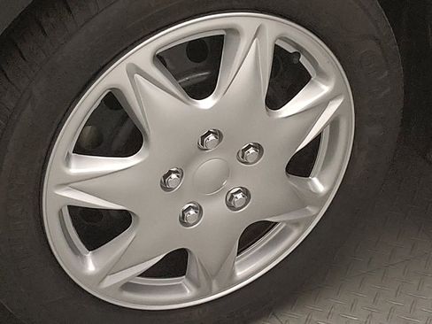 Used 2020 Toyota Corolla LE FWD image 31