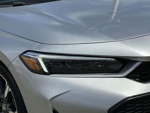 Used 2025 Honda Civic Sport image 7