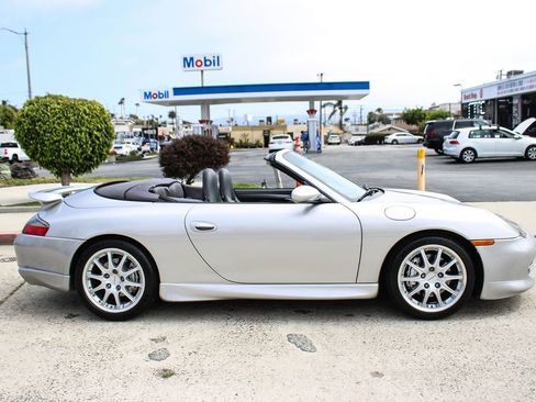 Used 2000 Porsche 911 Carrera 4 AWD/4WD image 7