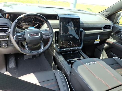 New 2026 GMC Yukon AT4 Ultimate AWD/4WD image 16