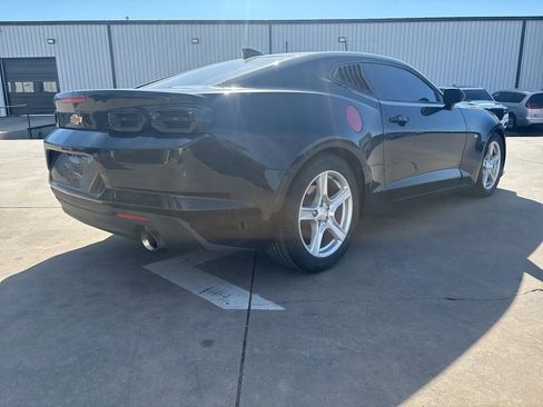 Used 2023 Chevrolet Camaro LT image 5
