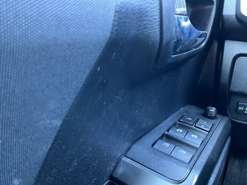 Used 2020 Toyota Tacoma TRD Sport image 23