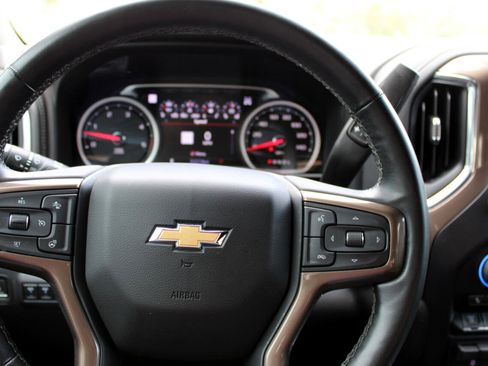 Used 2023 Chevrolet Silverado 3500 High Country image 29