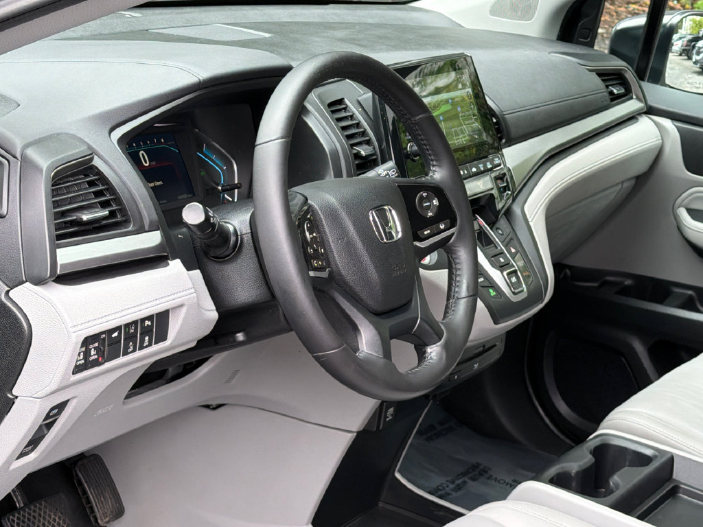 Used 2018 Honda Odyssey Touring image 13