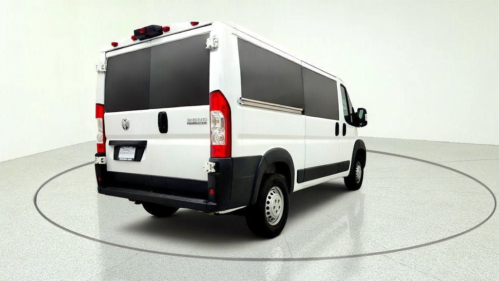 Used 2025 RAM ProMaster 2500 w/ Convenience Group FWD image 5