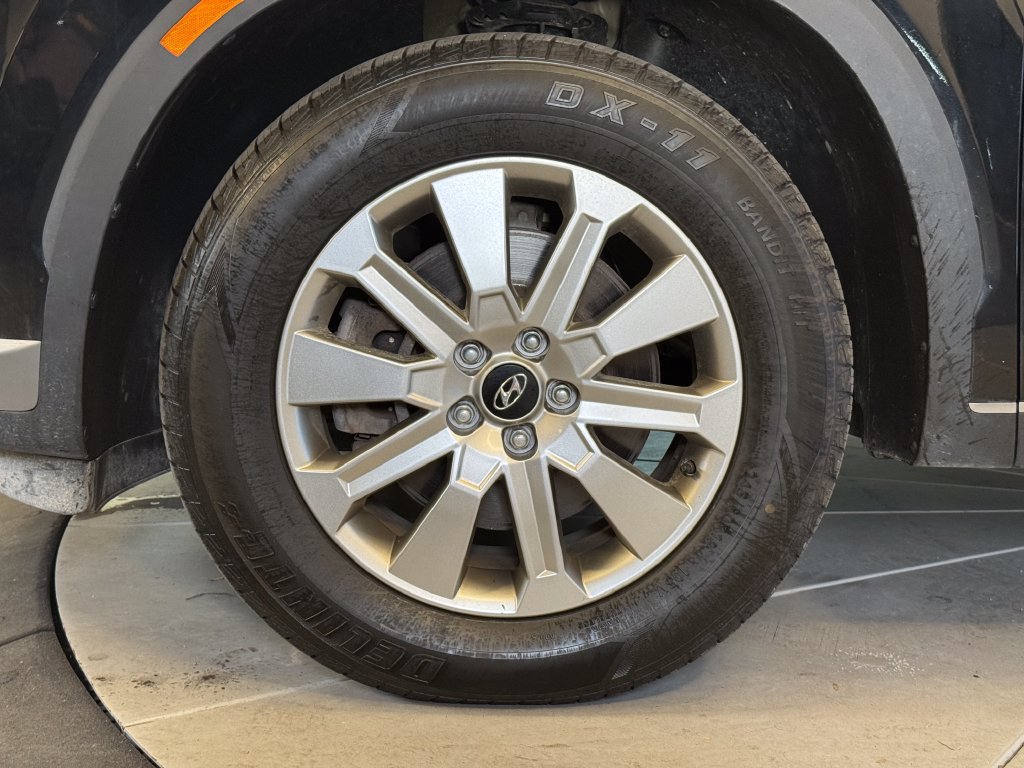 Used 2023 Hyundai Palisade SE AWD/4WD image 25