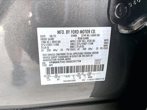 Used 2025 Ford Explorer Platinum w/ Ultimate Package RWD image 32