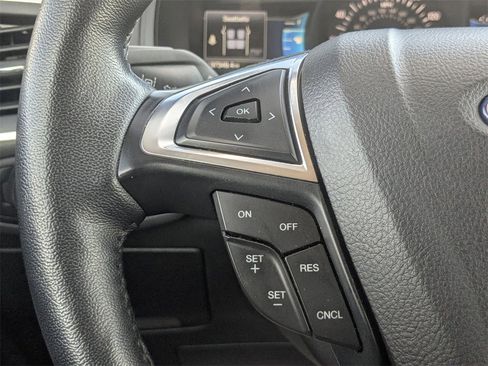 Used 2024 Ford Edge Titanium image 18