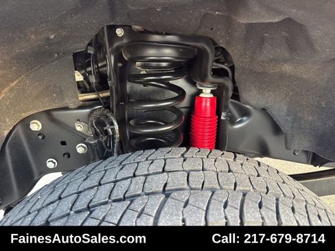 Used 2017 Ford F350 Lariat w/ FX4 Off-Road Package image 38