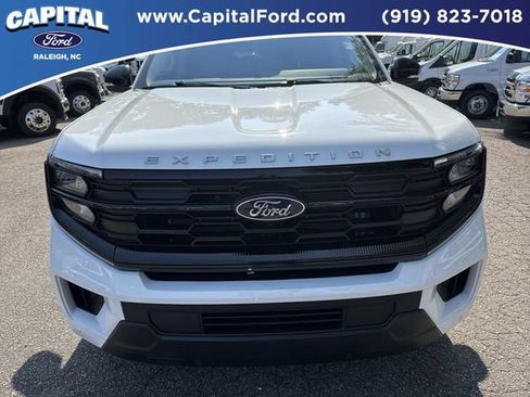 Certified 2025 Ford Expedition Active AWD/4WD image 10
