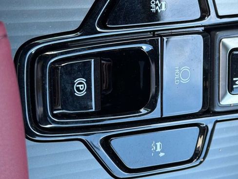 Used 2024 Lexus RX 500h F Sport w/ Convenience Package image 18