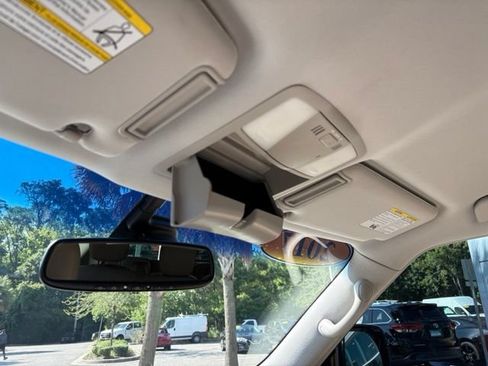 Used 2017 Nissan Armada SL RWD image 18