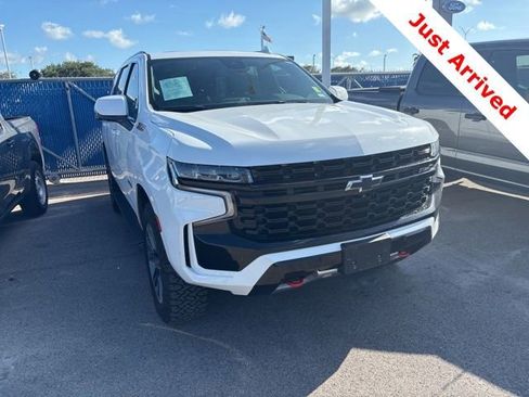 Used 2023 Chevrolet Tahoe Z71 w/ Luxury Package AWD/4WD image 7