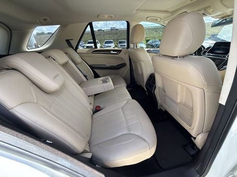 Used 2017 Mercedes-Benz GLE 350 image 17