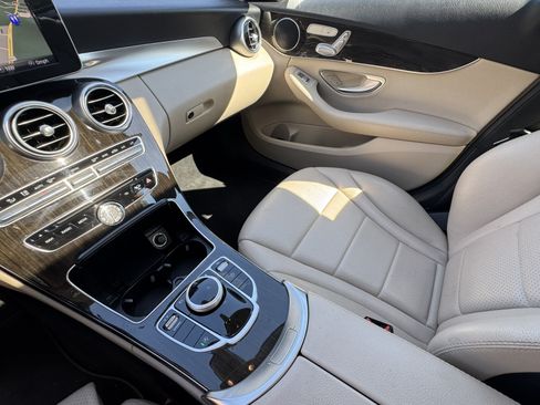 Used 2018 Mercedes-Benz C 300 Sedan w/ Parking Assist Package image 33