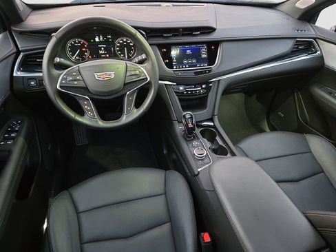 Certified 2025 Cadillac XT5 Premium Luxury image 12