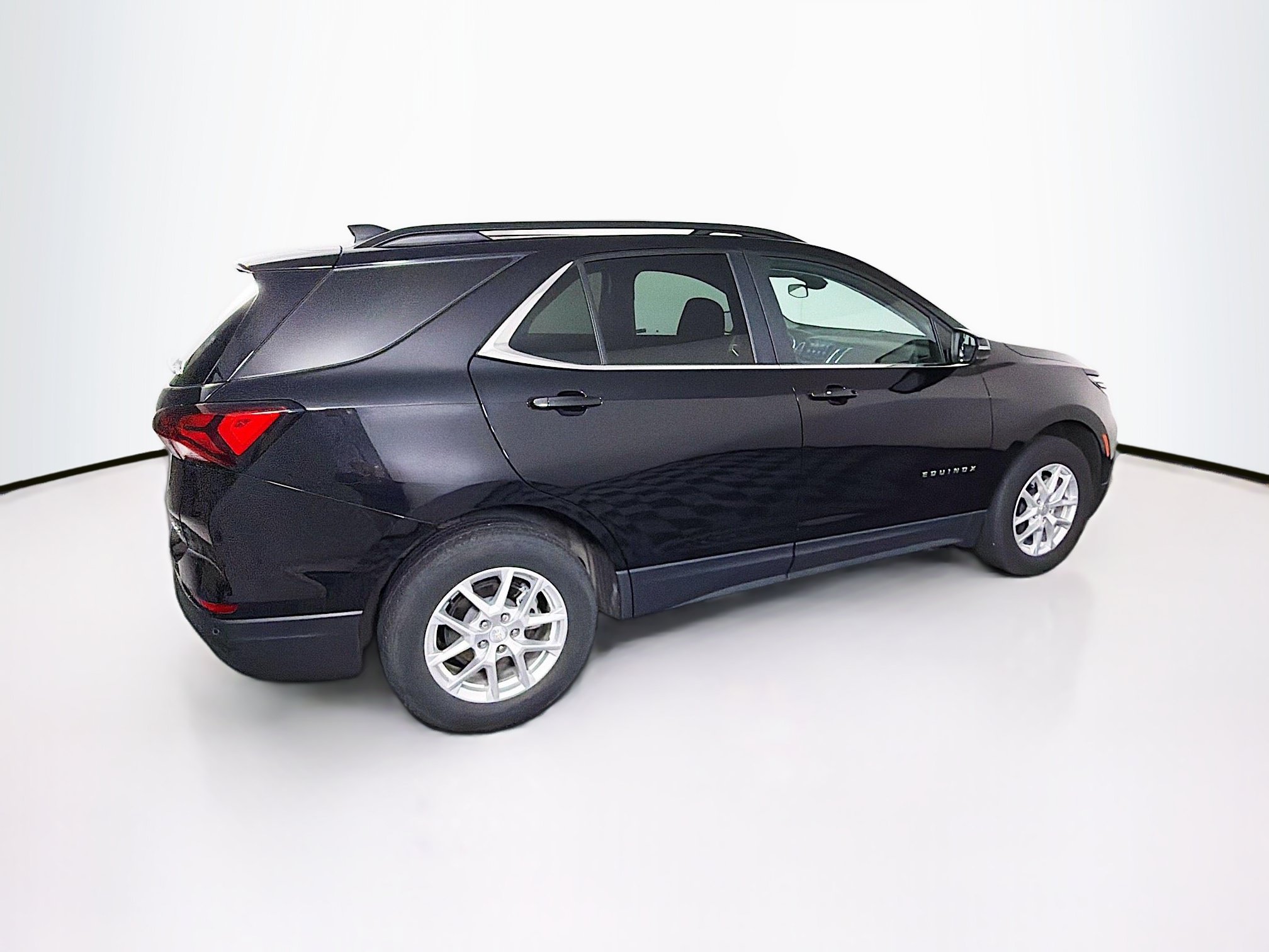 Used 2024 Chevrolet Equinox LT AWD/4WD image 10