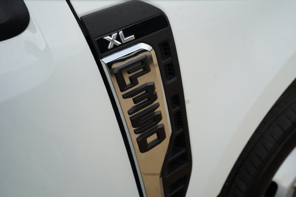 Used 2025 Ford F350 XL AWD/4WD image 7
