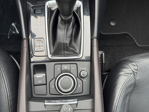 Used 2018 MAZDA MAZDA3 Grand Touring w/ Premium Equipment Package image 16