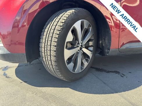 Used 2022 Kia Carnival LX image 27