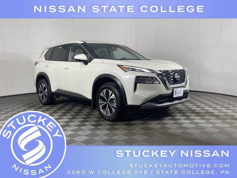 Used 2023 Nissan Rogue SV image 1