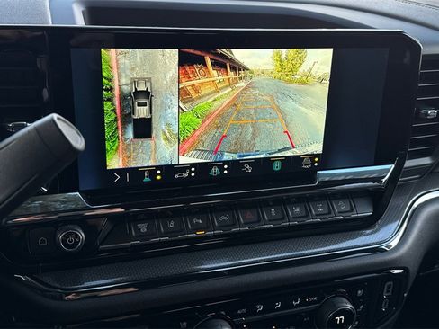 Certified 2025 Chevrolet Silverado 2500 ZR2 w/ Technology Package image 23